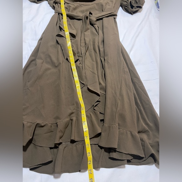 ASHLEY DOMENIQUE Olive ruched sleeve‎ wrap dress size M. - Picture 12 of 12